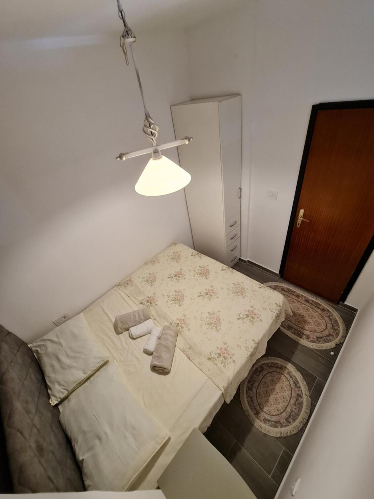 Apartment Ralf Ulcinj Buitenkant foto
